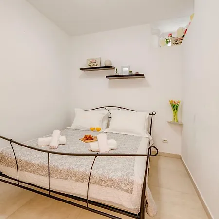 Couette-café Porta Adriatica 3*