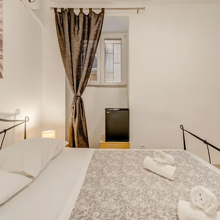 Porta Adriatica Couette-café Split