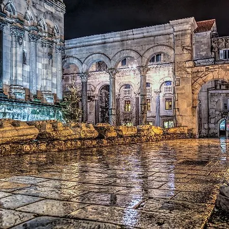 Couette-café Porta Adriatica 3*