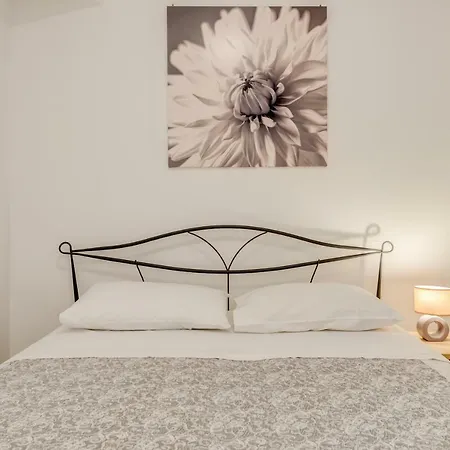 Couette-café Porta Adriatica 3*